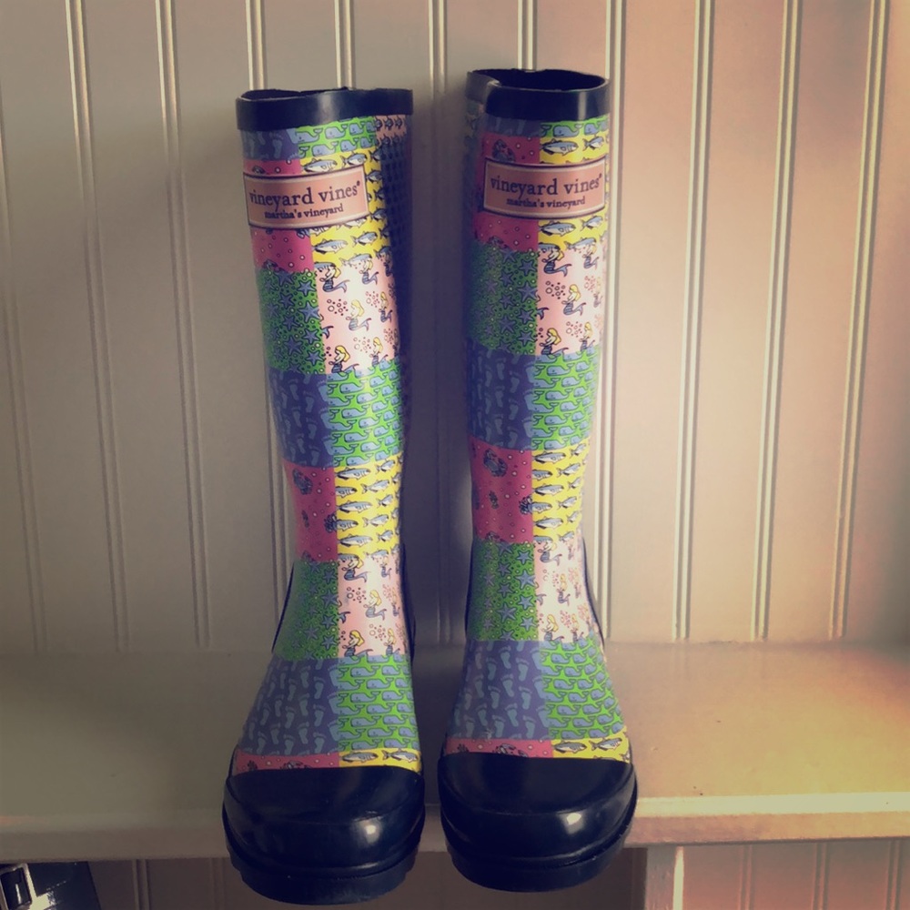 Vineyard vines rain boots